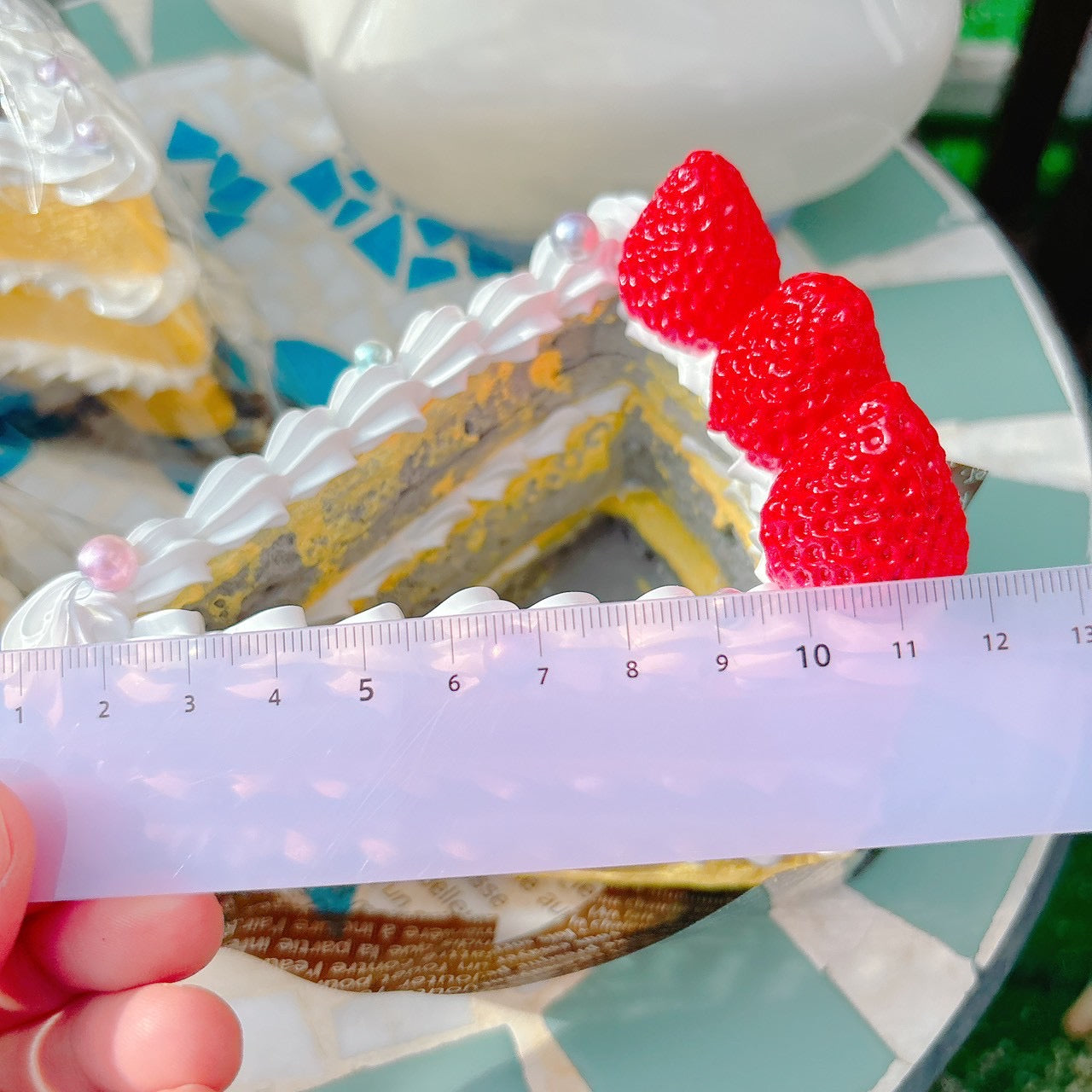 ショートケーキ鉢　ノーマル　イチゴ付き