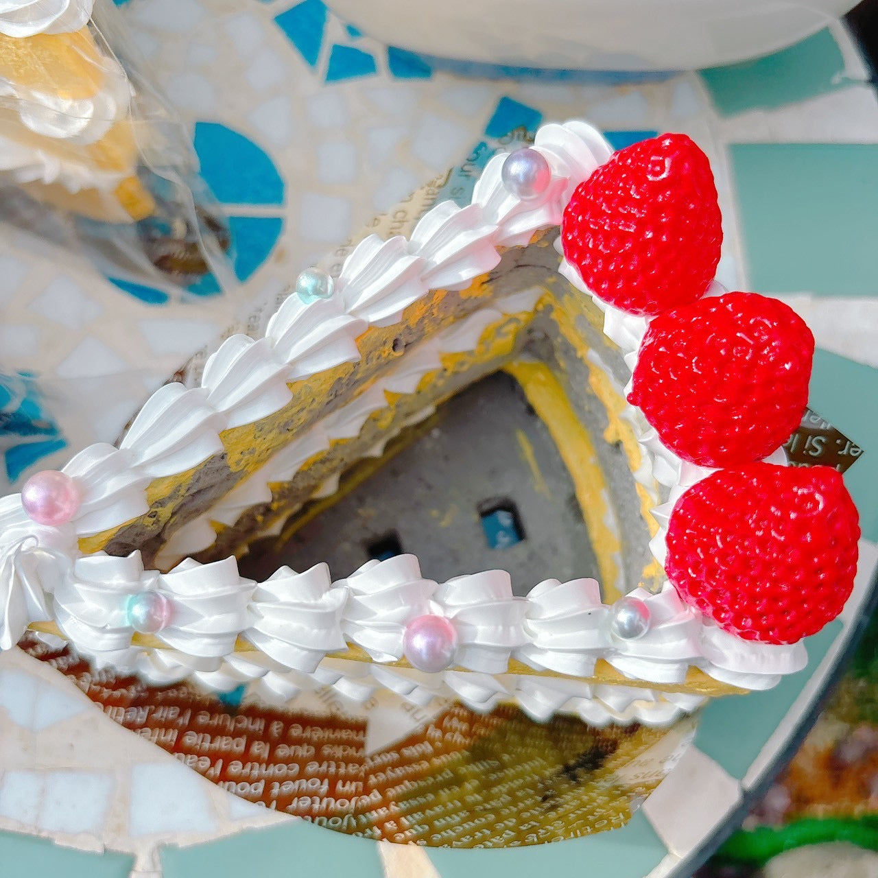 ショートケーキ鉢　ノーマル　イチゴ付き